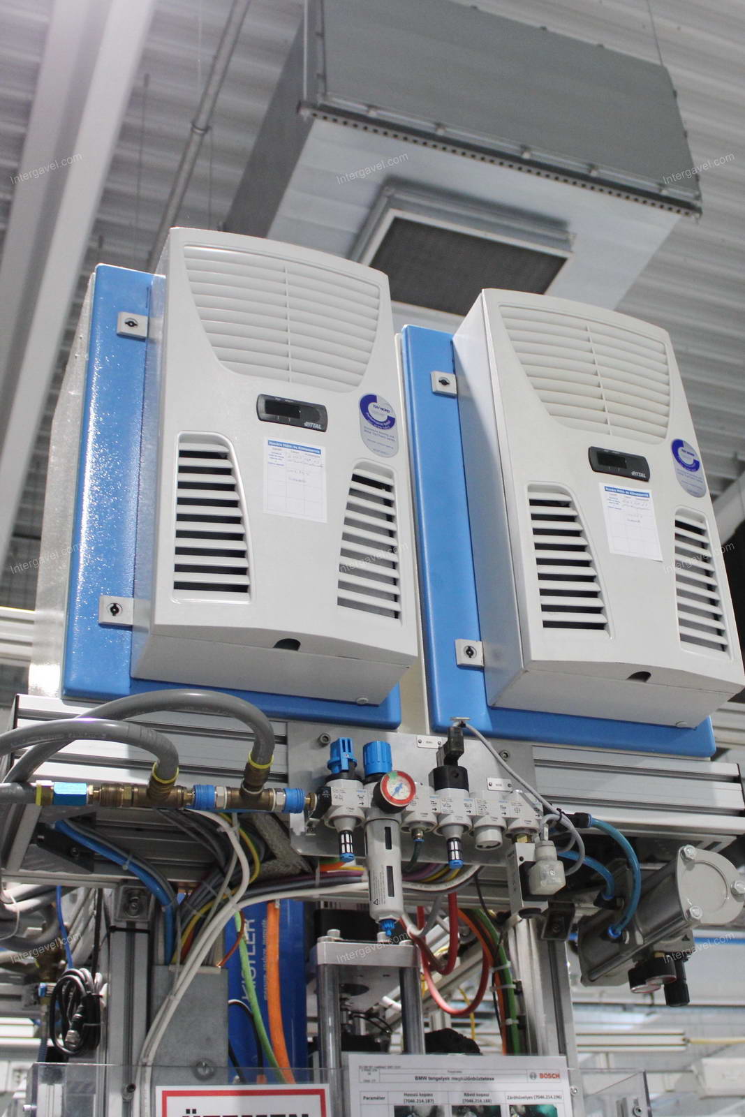 Szerelő munkahely 10