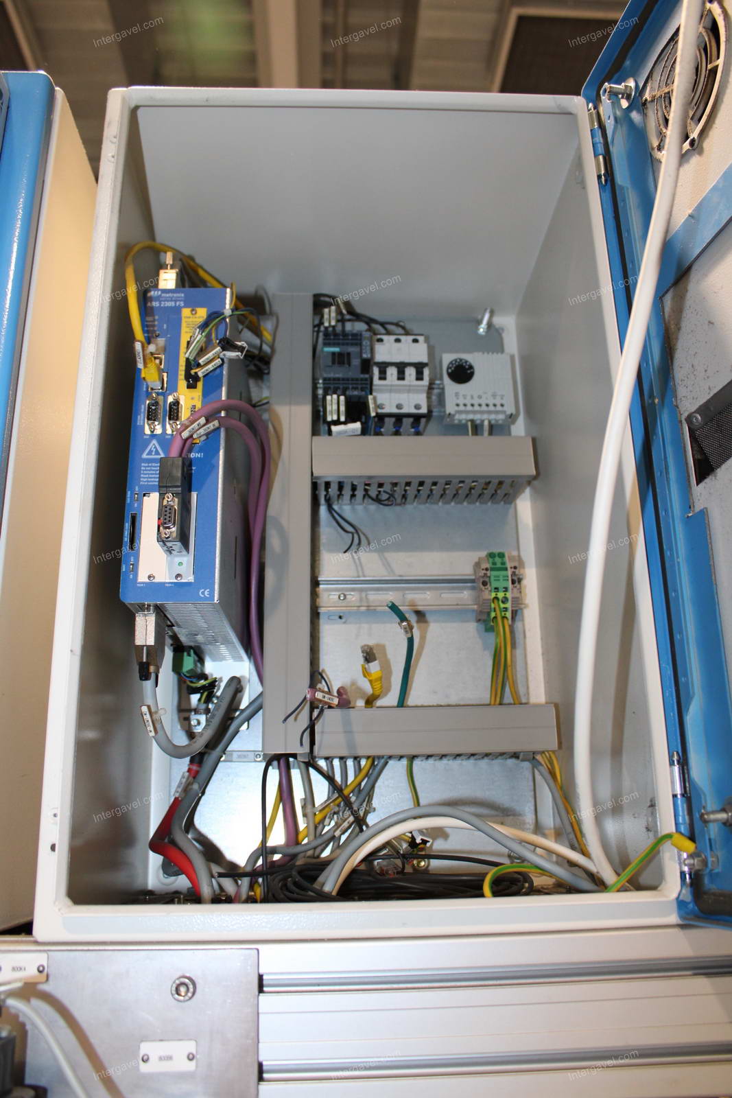 Szerelő munkahely 14