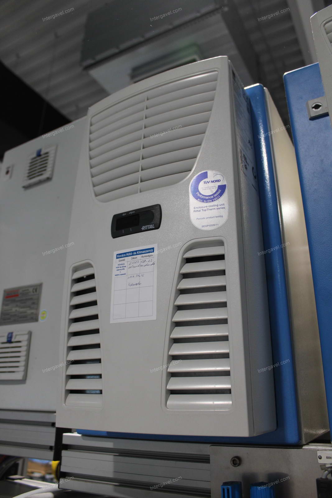 Szerelő munkahely 16