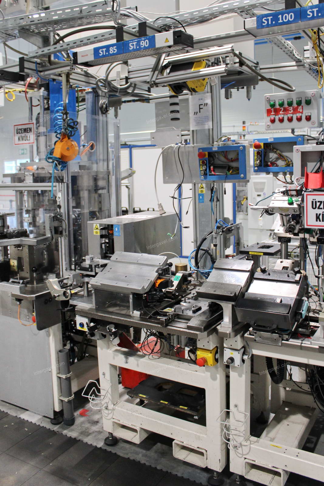 Szerelő munkahely 3