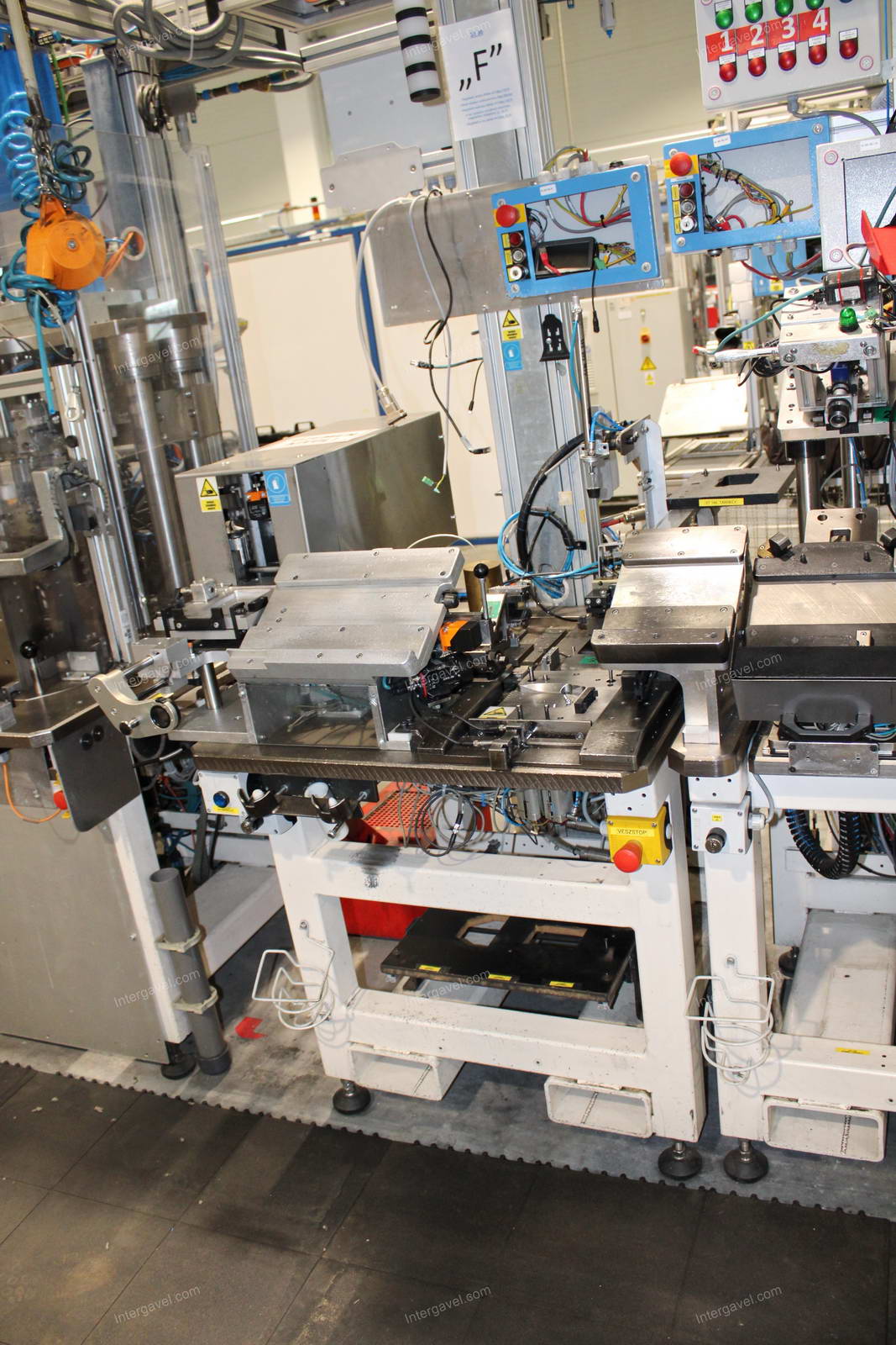 Szerelő munkahely 5