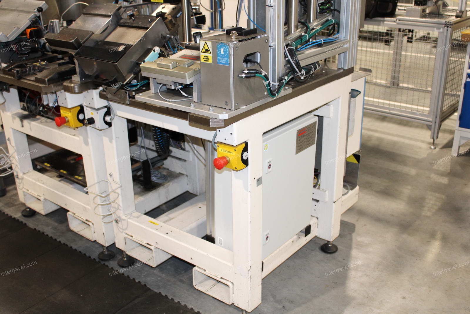 Szerelő munkahely 5