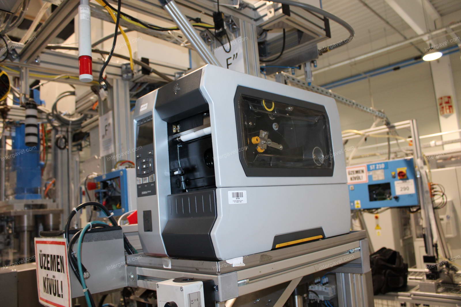 Szerelő munkahely 9