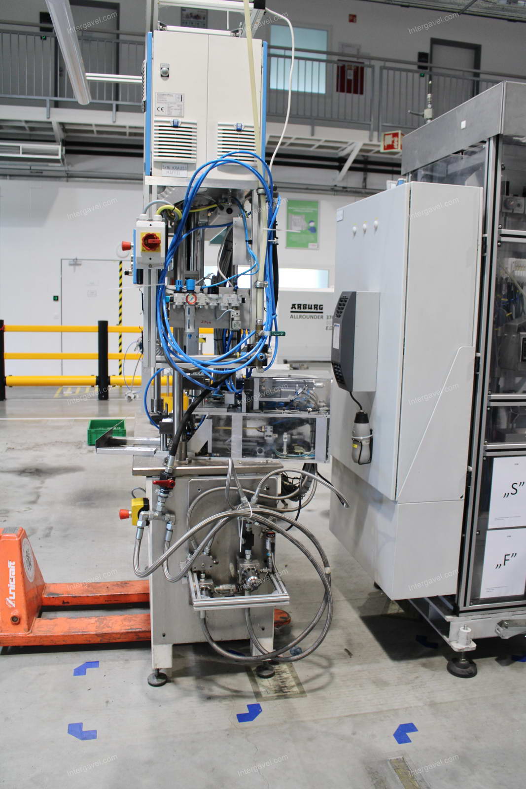 Szerelő munkahely 9