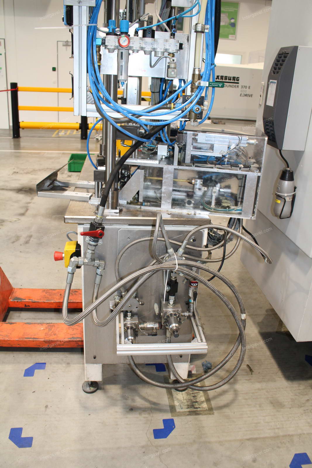 Szerelő munkahely 10