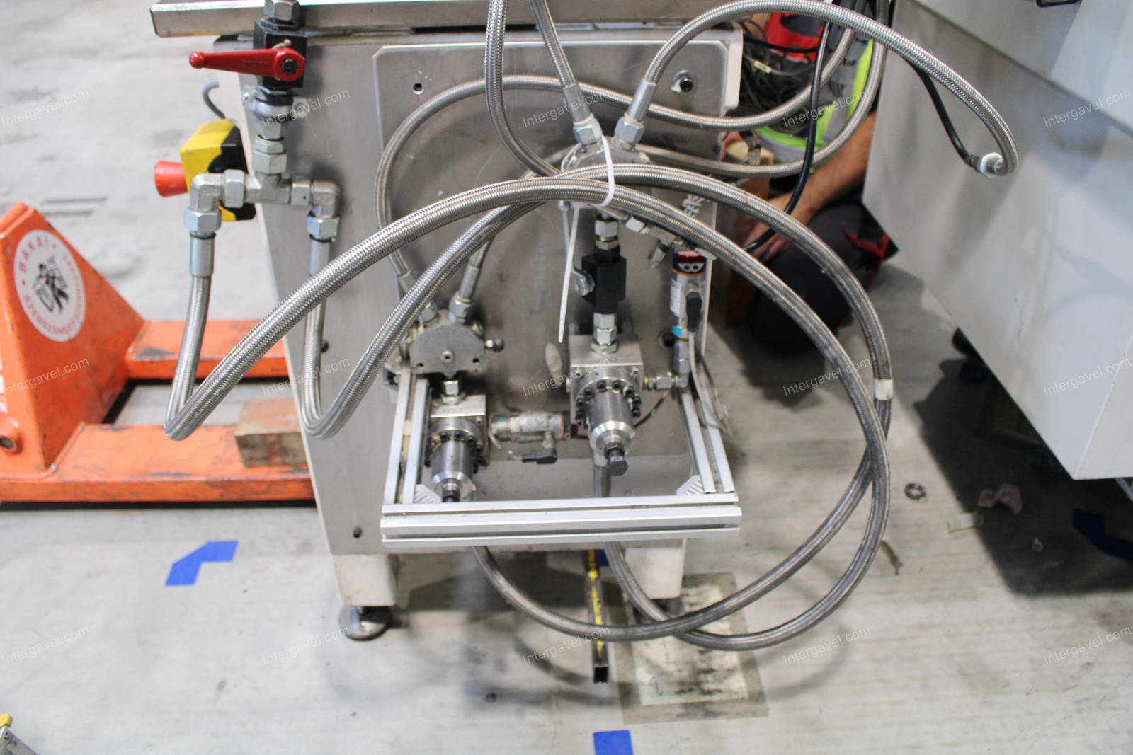 Szerelő munkahely 14