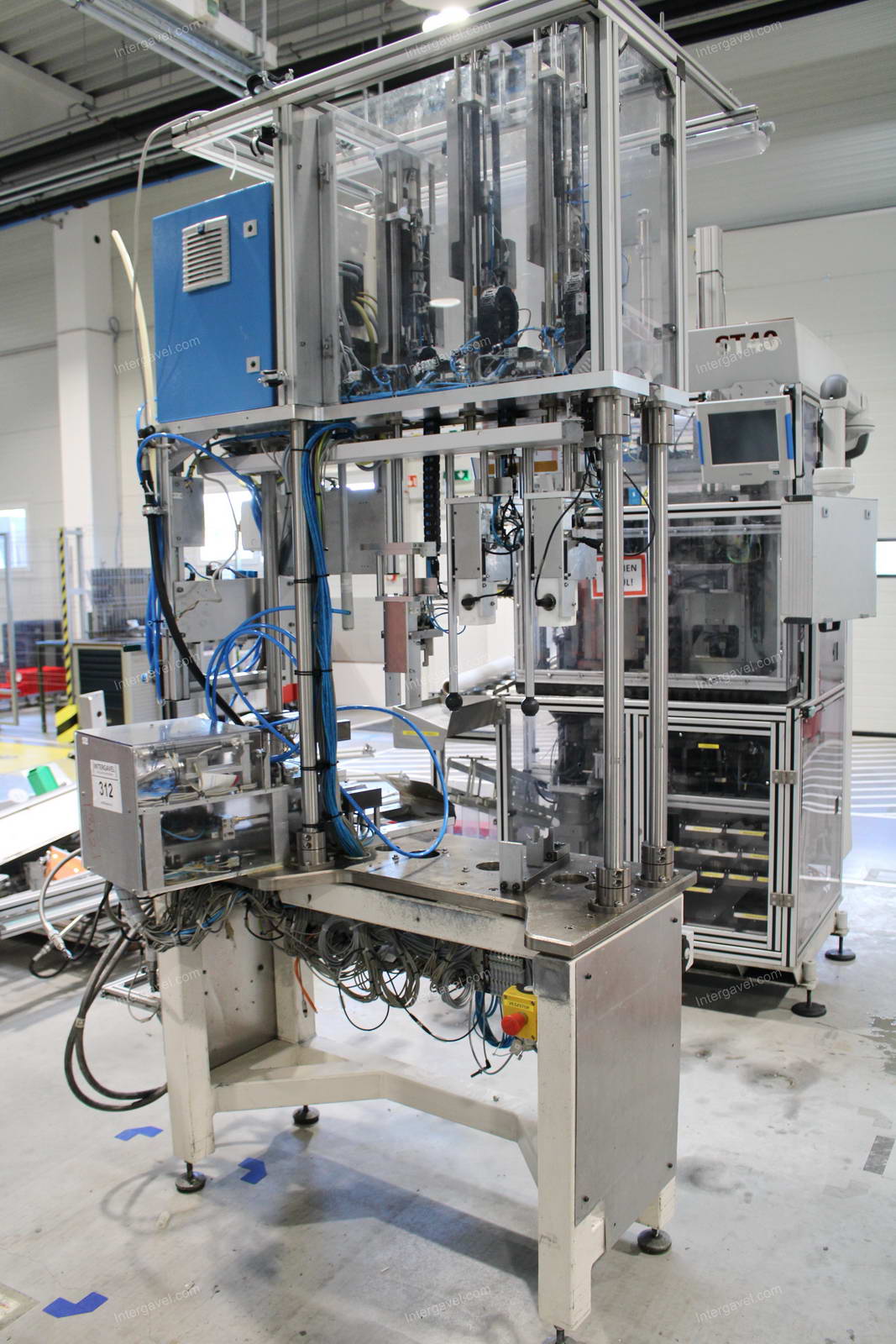 Szerelő munkahely 16