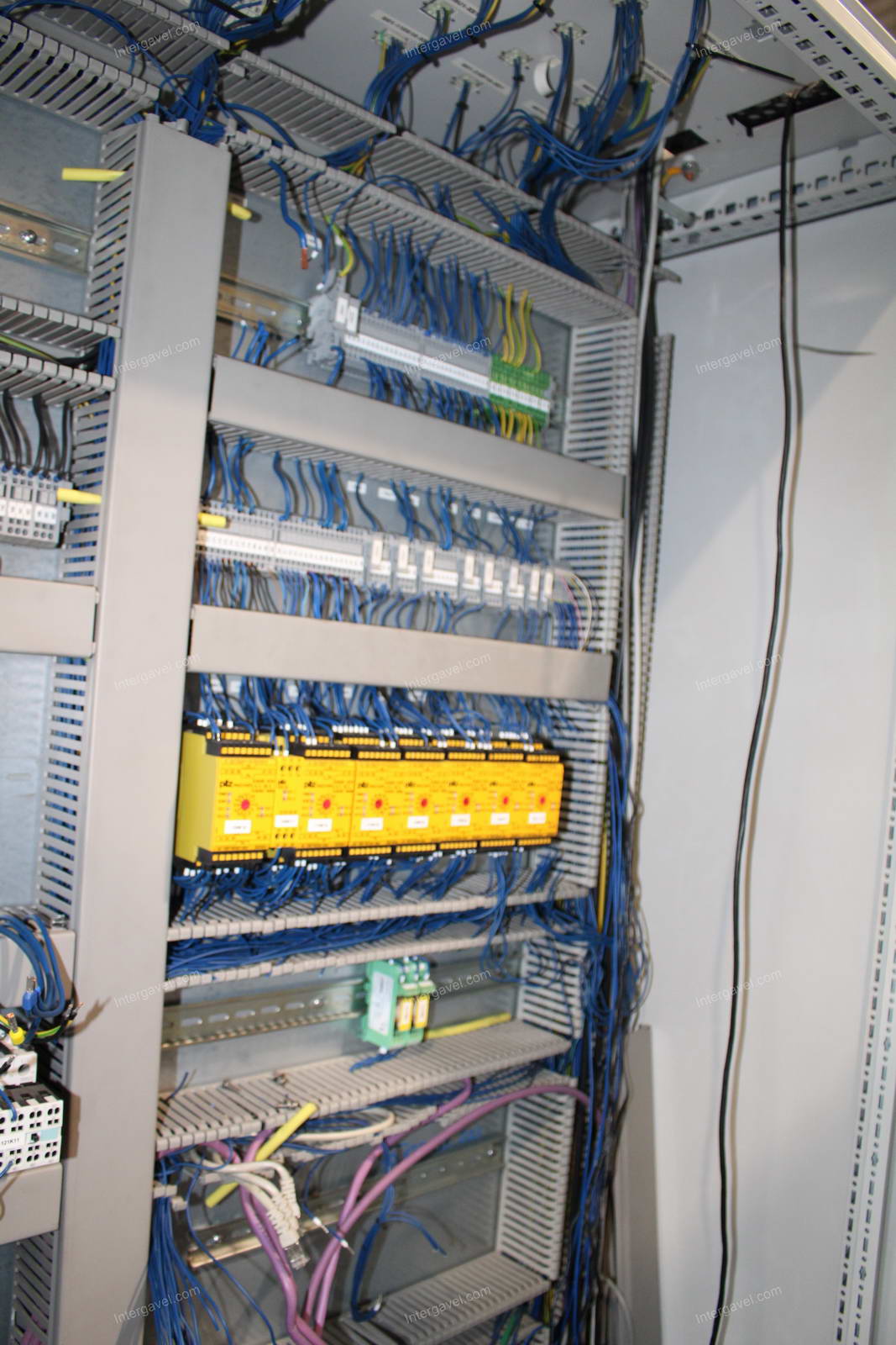 Szerelő munkahely 18