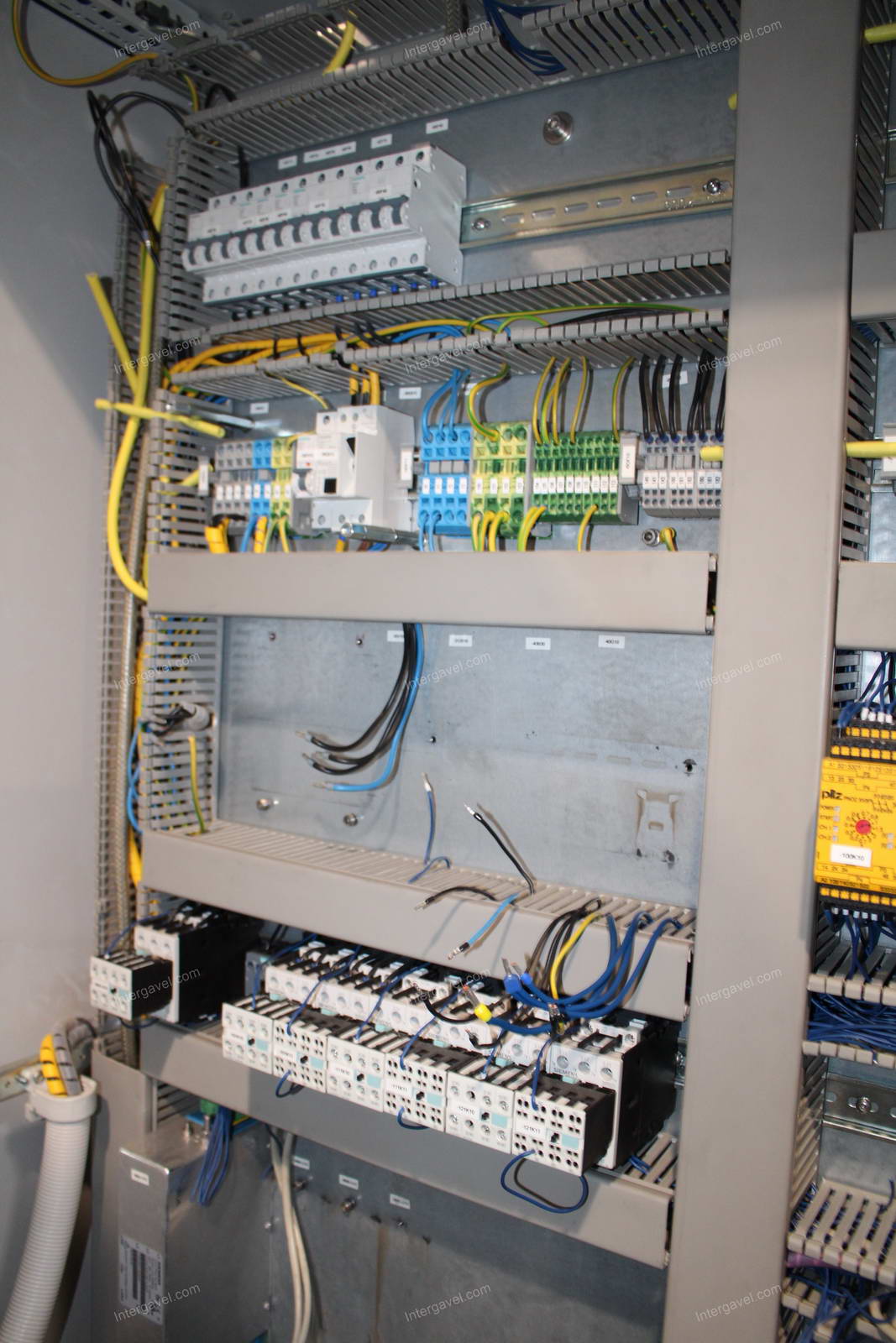 Szerelő munkahely 20