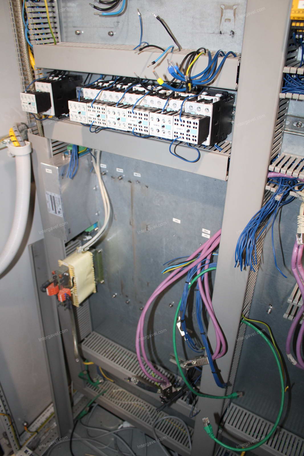 Szerelő munkahely 21