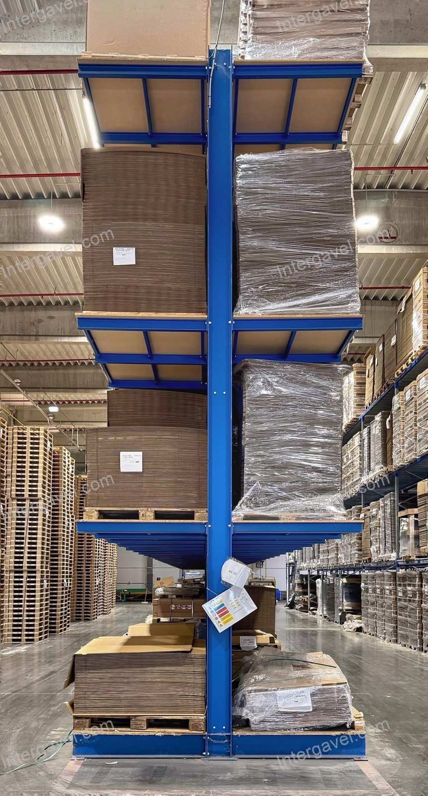 Kétoldalas karos állvány csavarkötéses karokkal 3