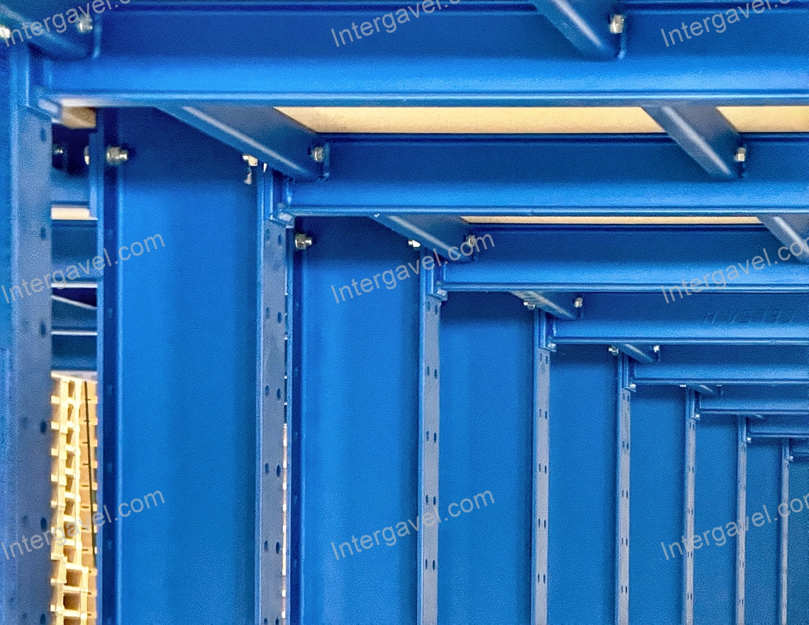 Kétoldalas karos állvány csavarkötéses karokkal 5