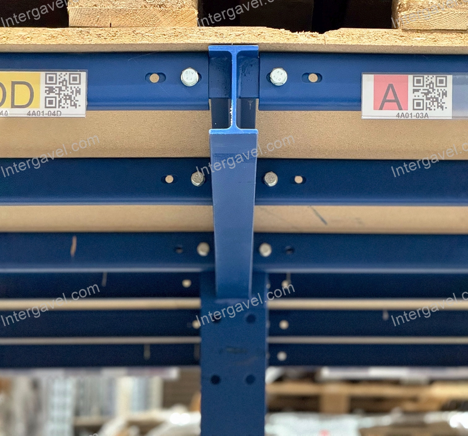 Kétoldalas karos állvány csavarkötéses karokkal 14