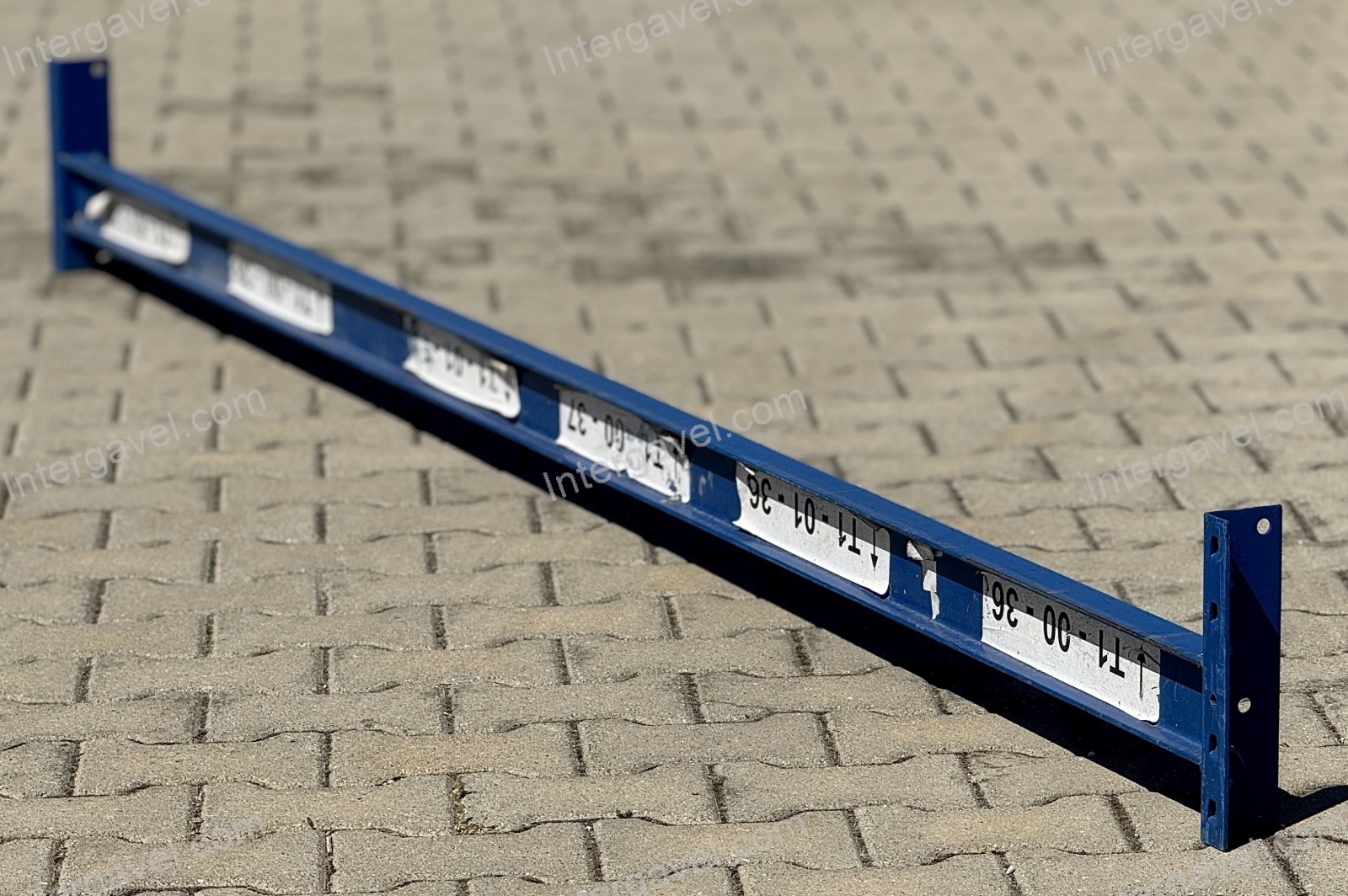 Gerenda SSI "I" 1800 festett RAL 5010 sötétkék  2