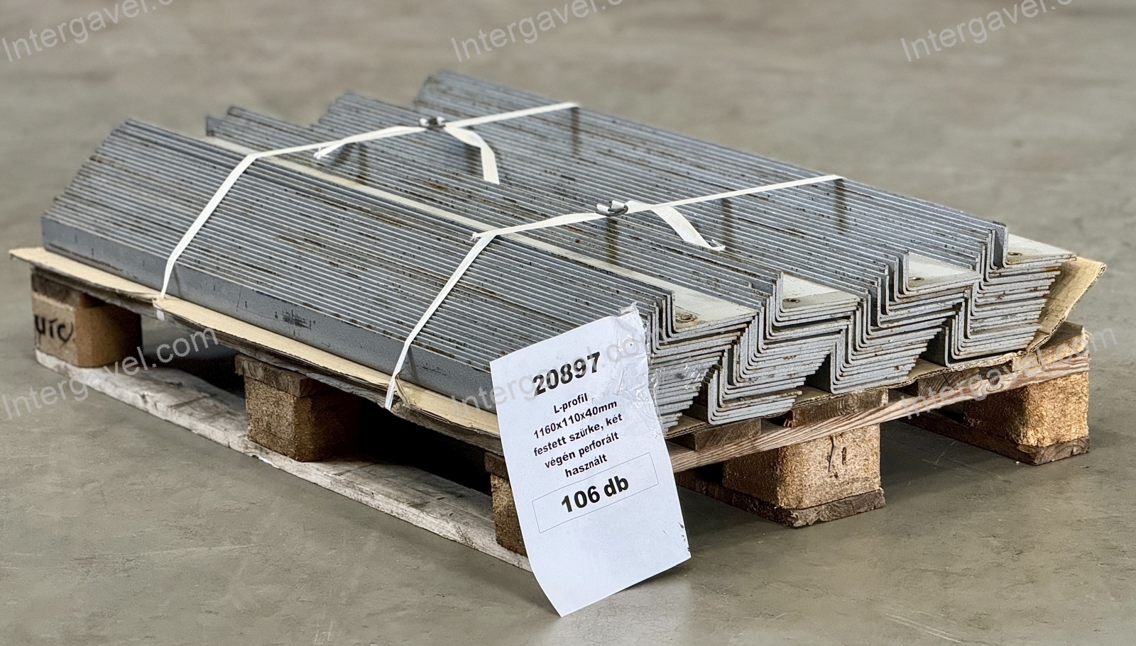 L-profilok festett szürke