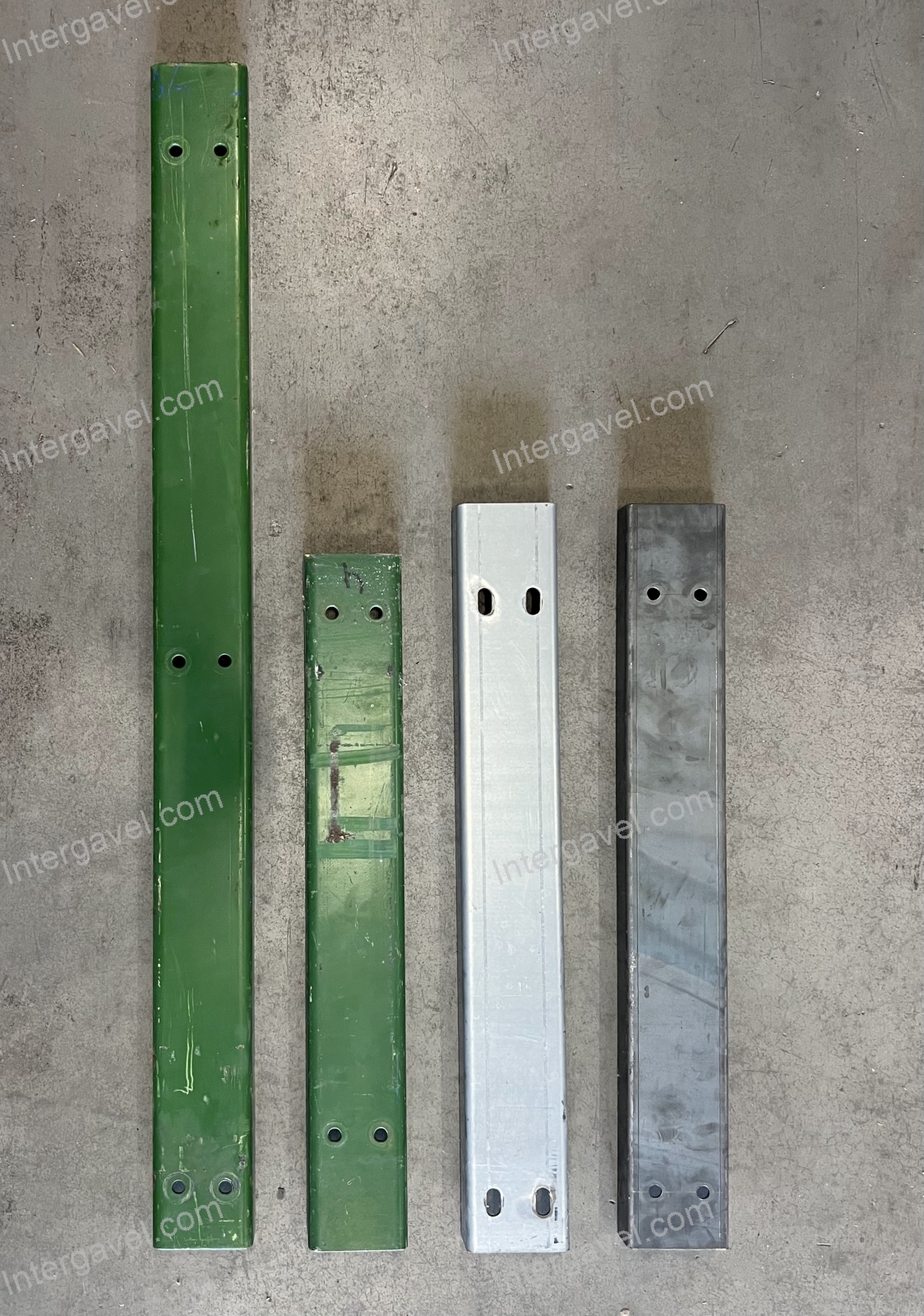 Oszlopra szerelhető oszlopvédő 2