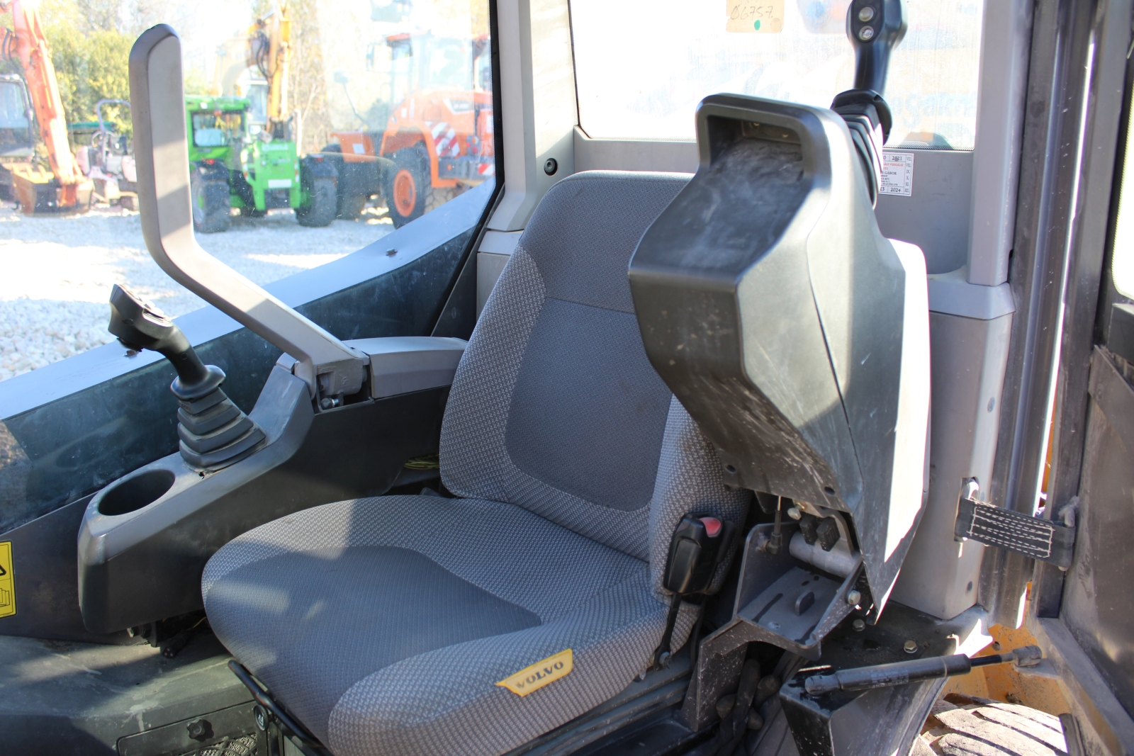 Volvo MC 115C csúszókerekes homlokrakodó 14