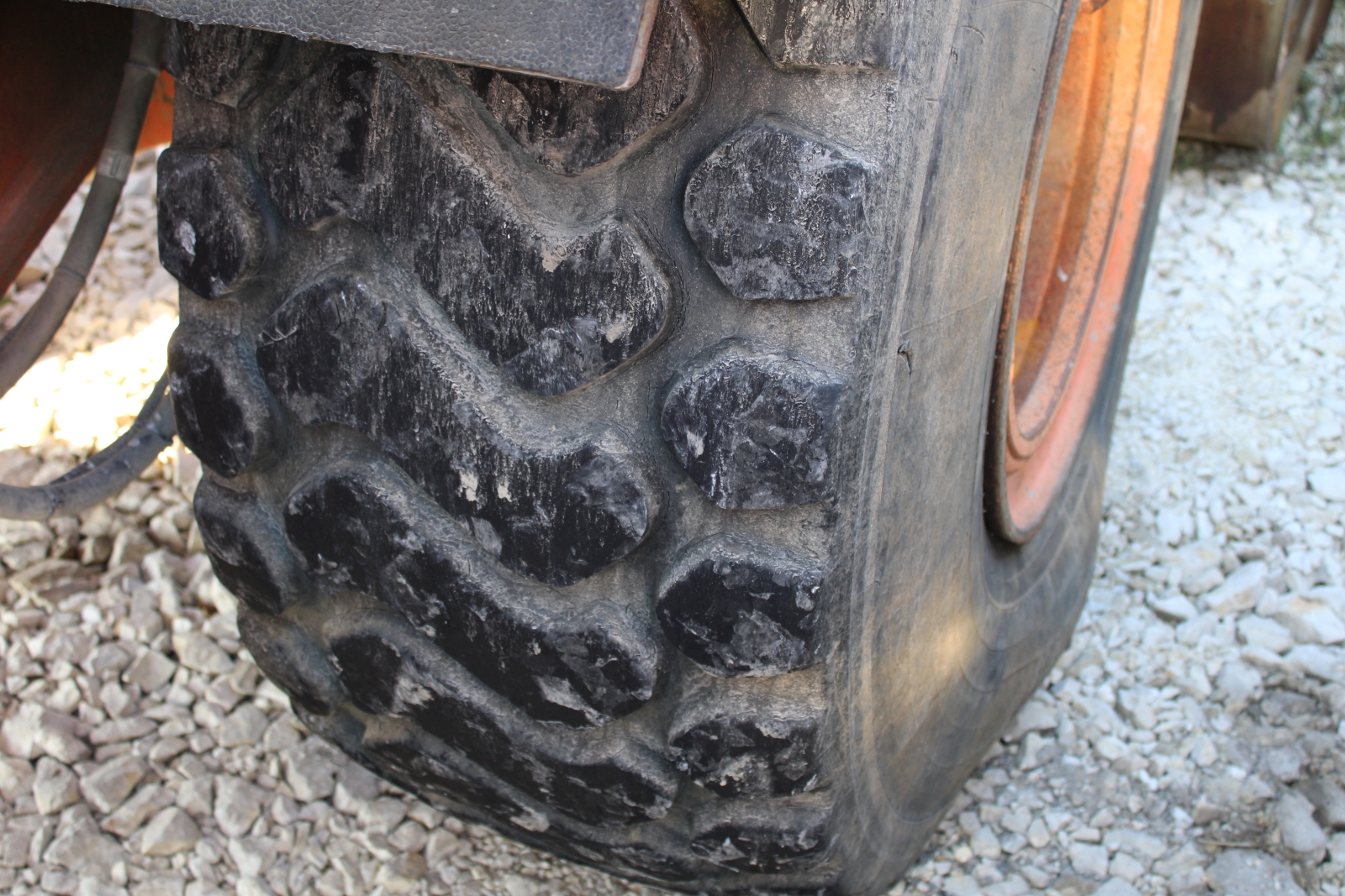 Doosan DL 300 gumikerekes homlokrakodó 5