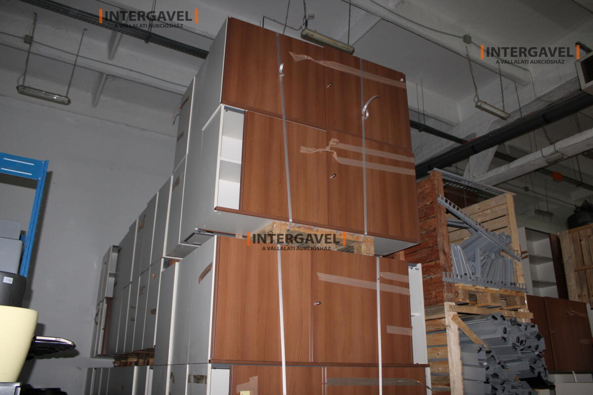 Polcos szekrény (tolóajtós-barna-750 mm magas) 2