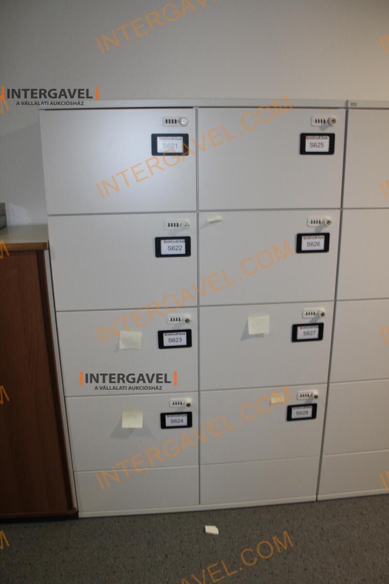 Locker szekrény 2