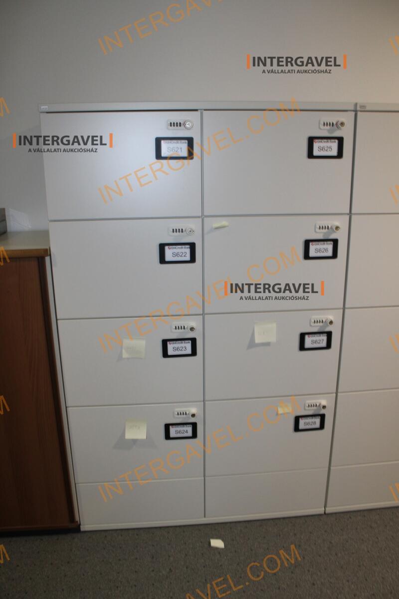 Locker szekrény 2