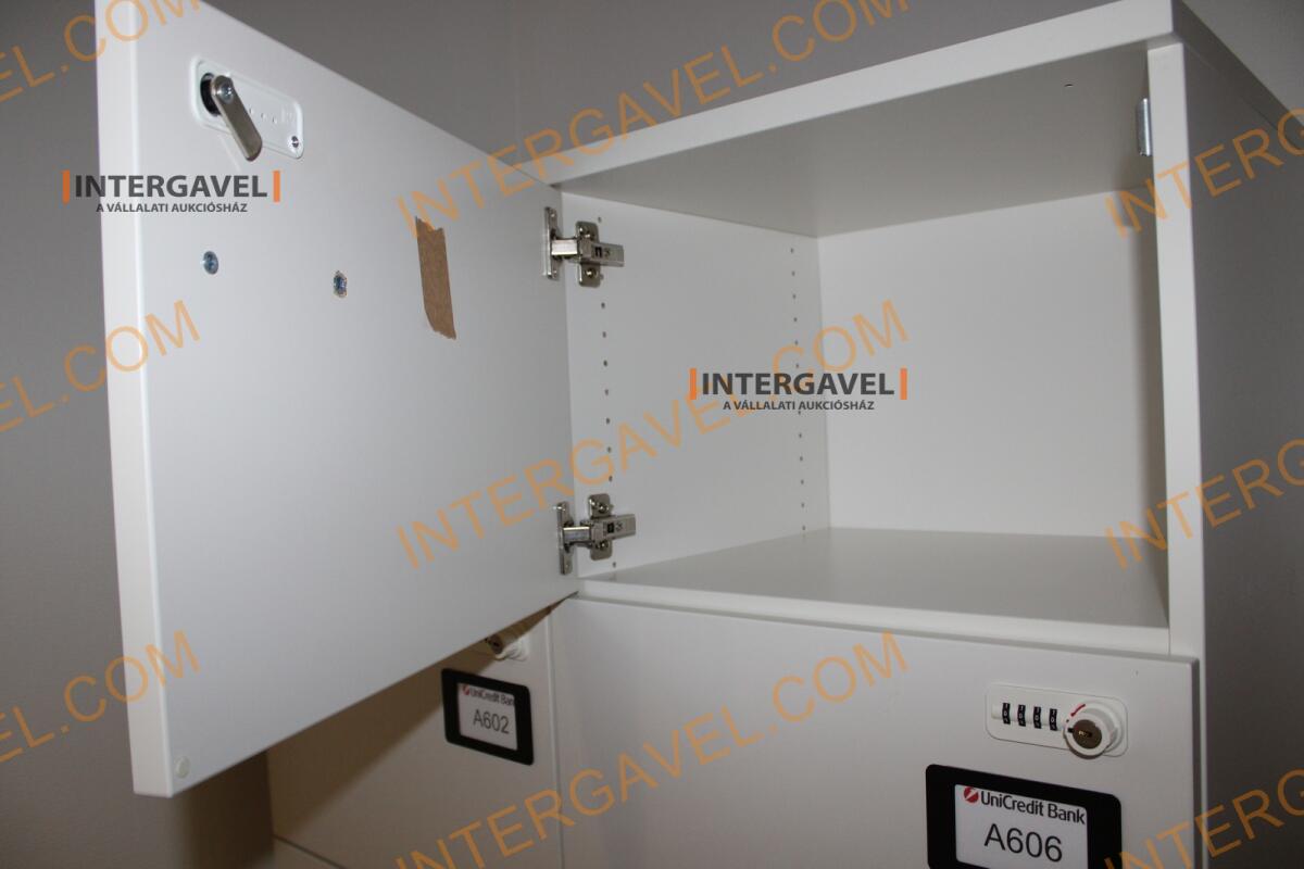 Locker szekrény 3