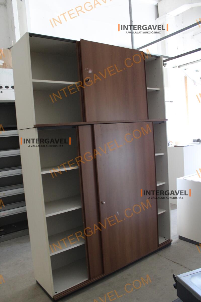 Polcos szekrény (tolóajtós-barna ) 4