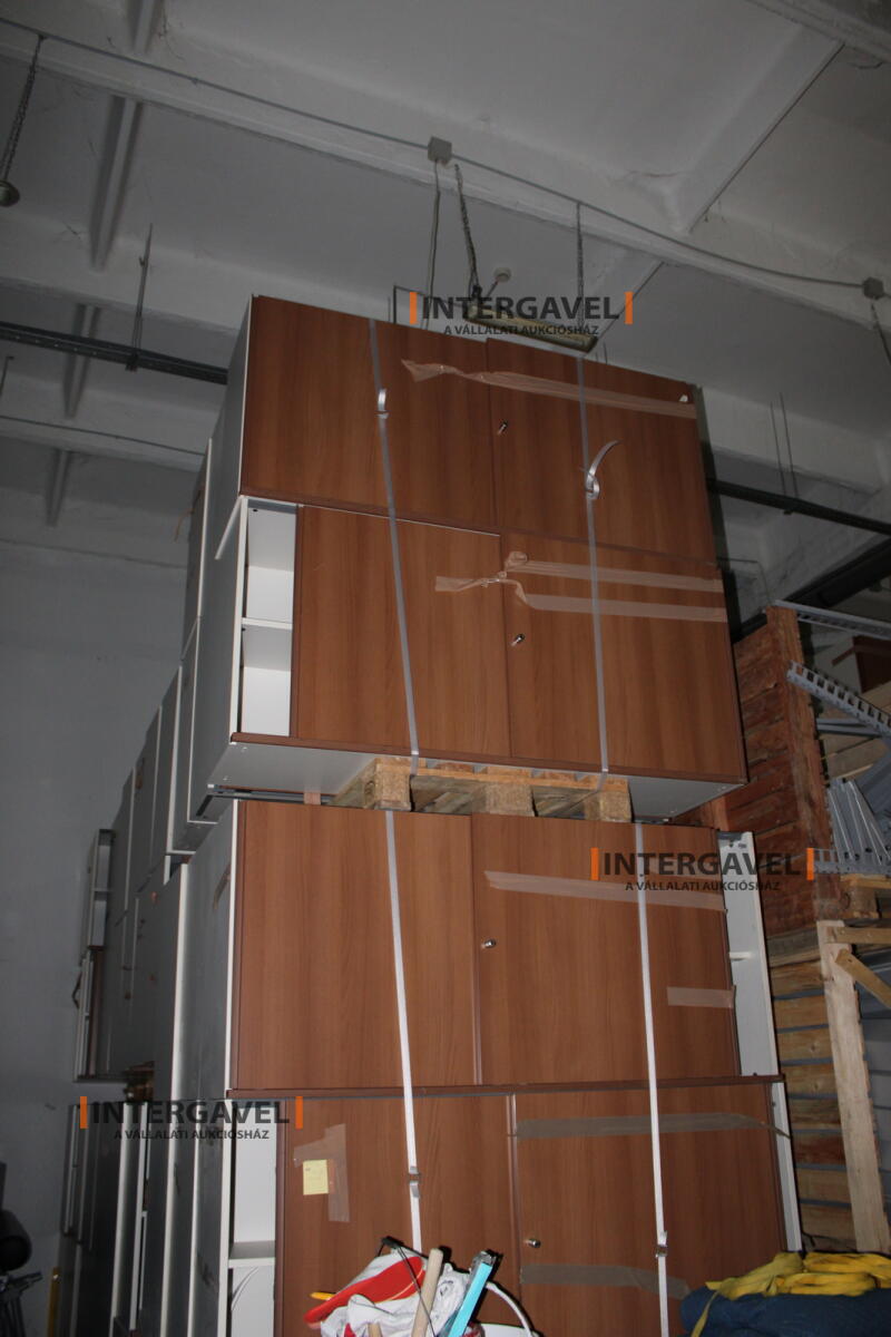 Polcos szekrény (tolóajtós-barna-750 mm magas) 3