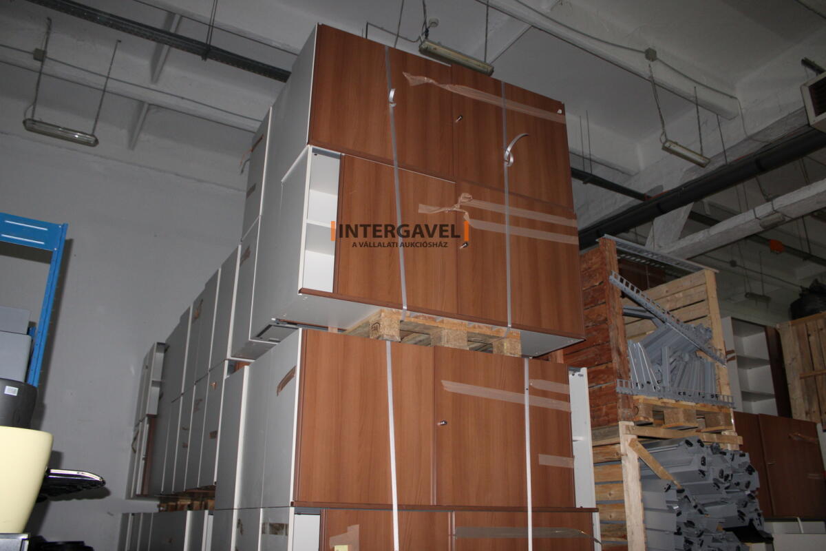 Polcos szekrény (tolóajtós-barna-750 mm magas) 2