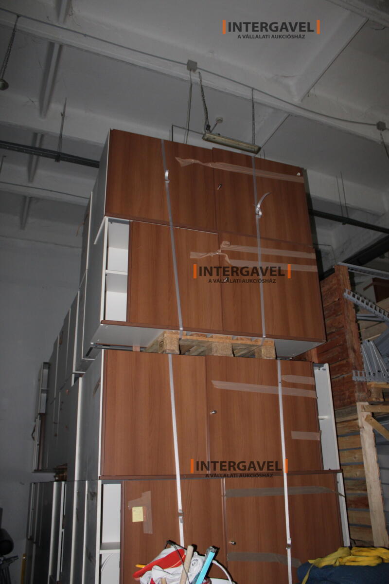 Polcos szekrény (tolóajtós-barna-750 mm magas) 3