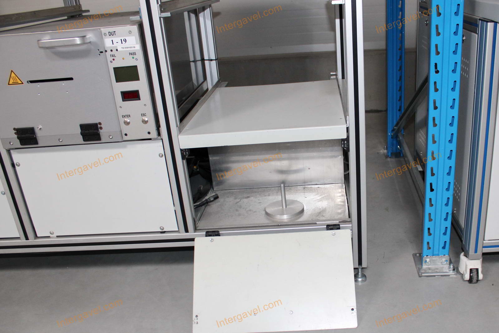 Bontott teszt szekrény 12