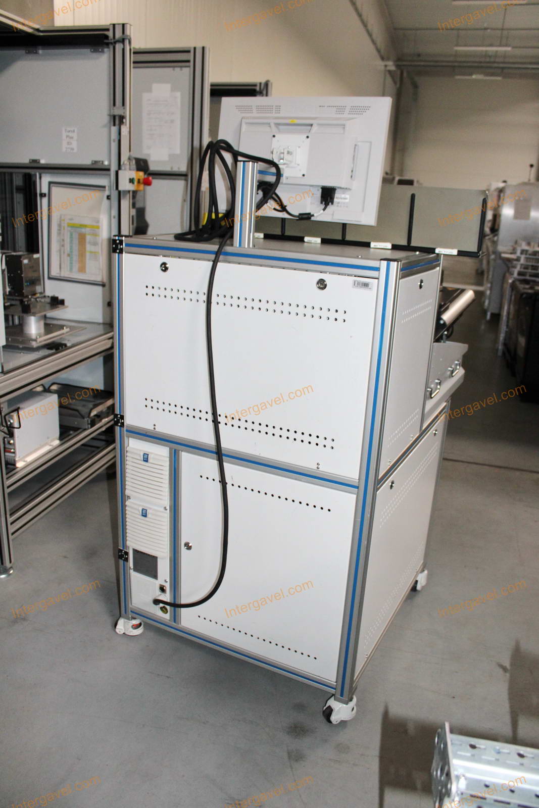 Bontott teszt szekrény 11