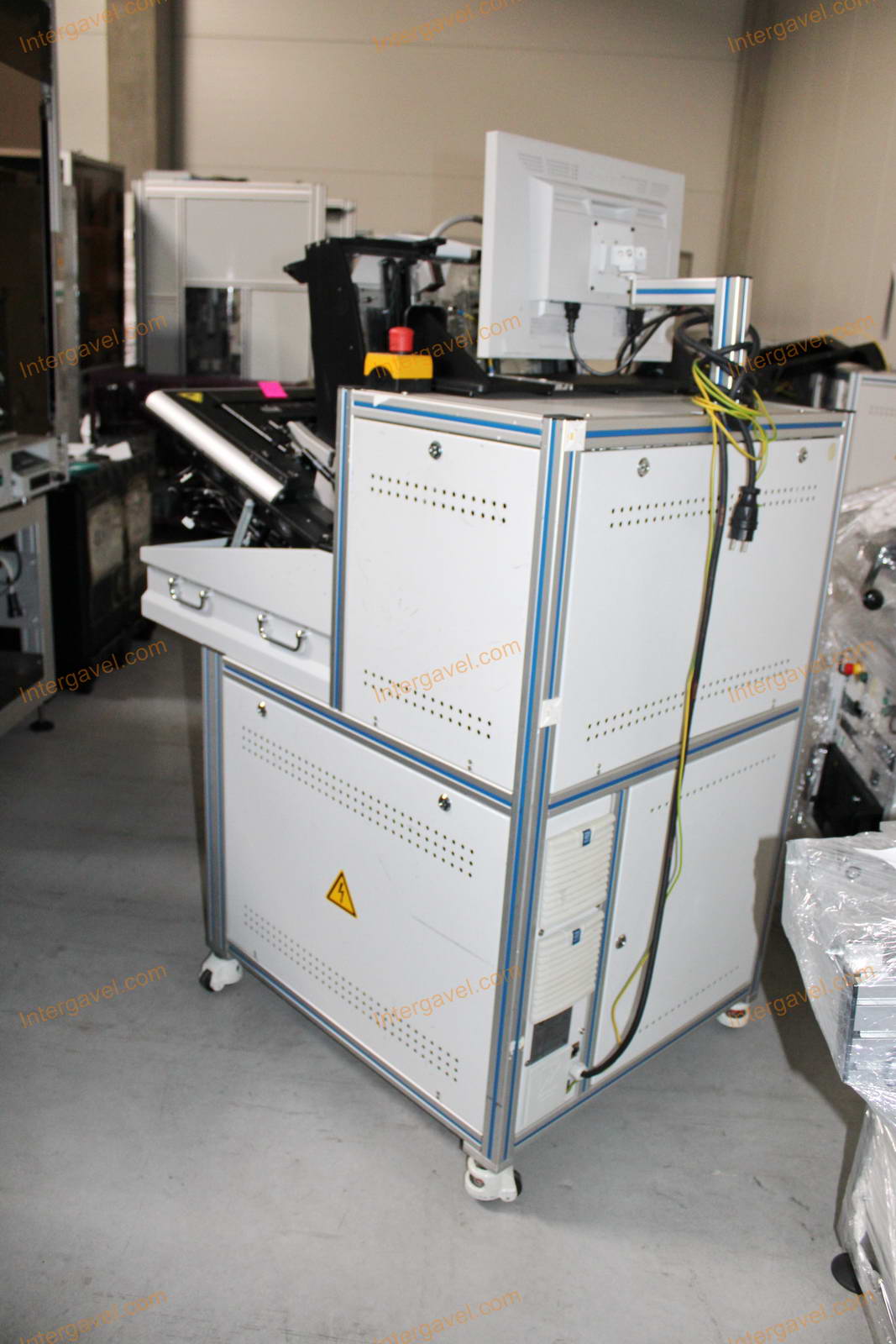 Bontott teszt szekrény 6