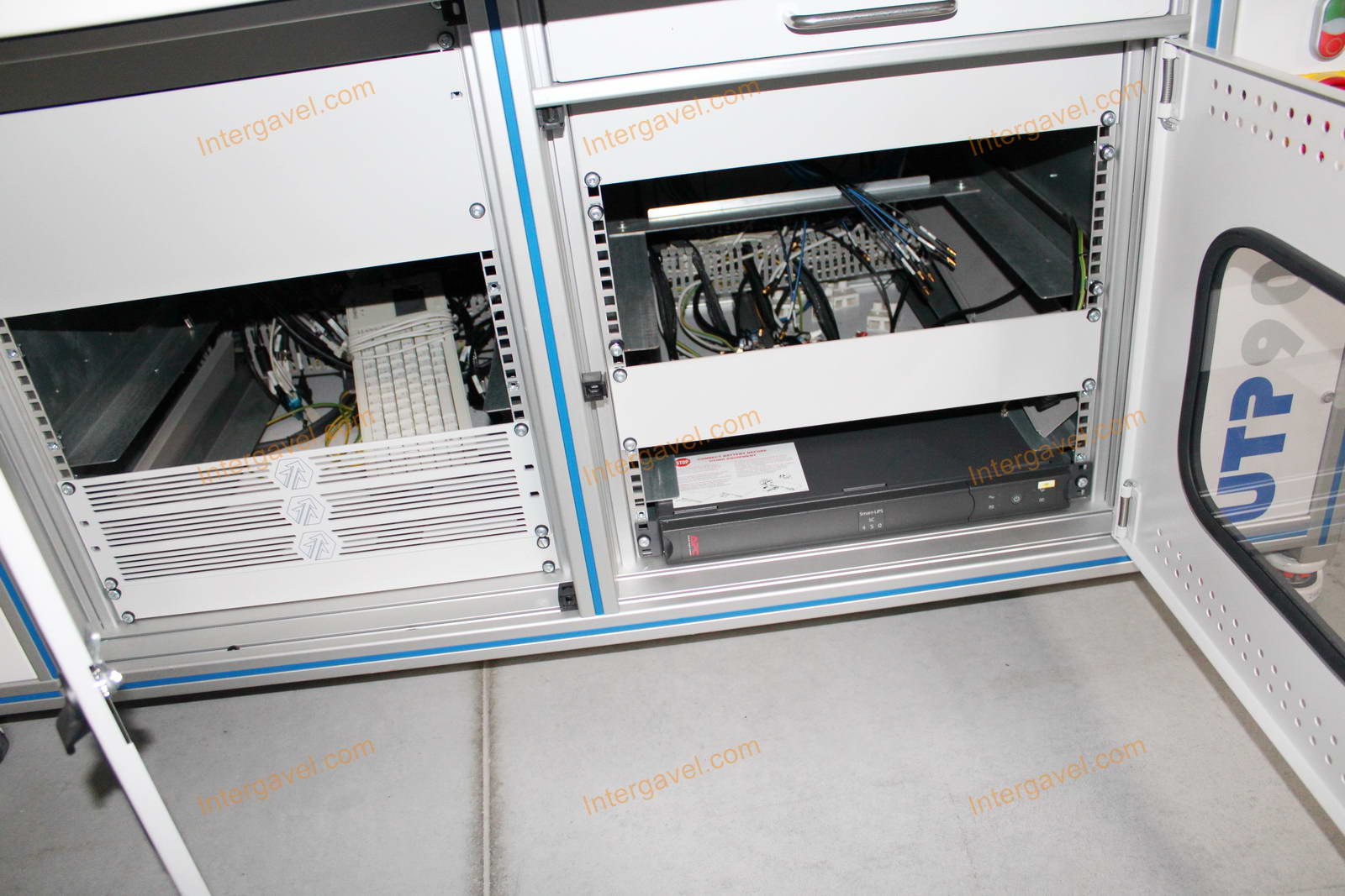 Bontott teszt szekrény 3