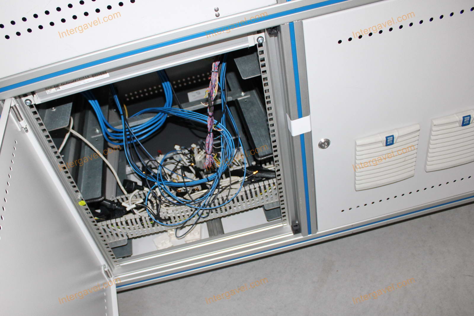 Bontott teszt szekrény 7