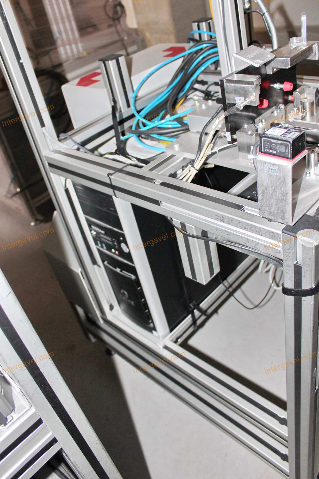 Bontott szerelő munkahely 6