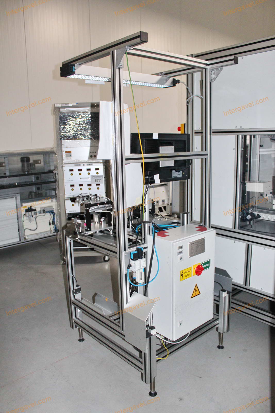 Bontott szerelő munkahely 9