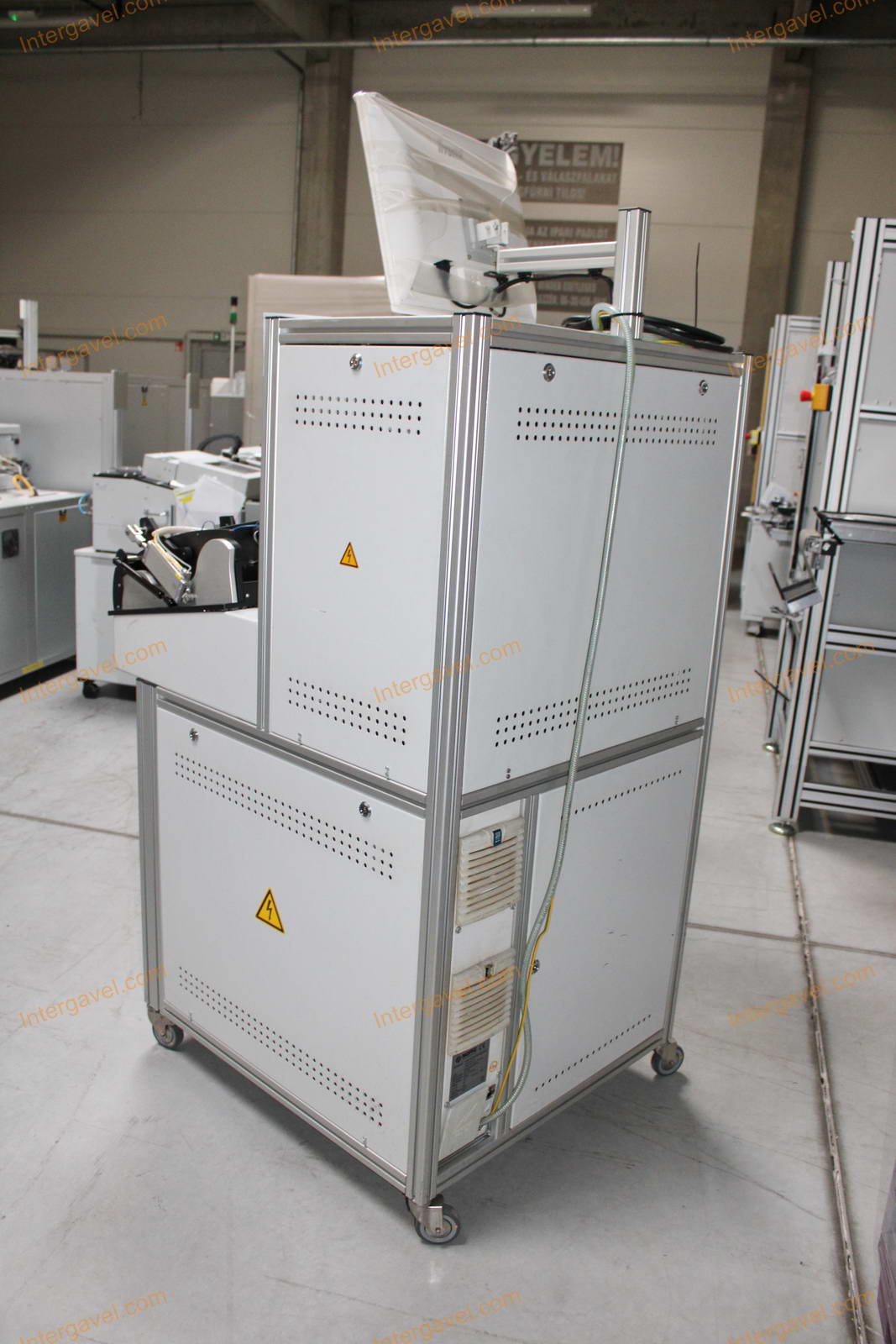 Bontott teszt szekrény 9