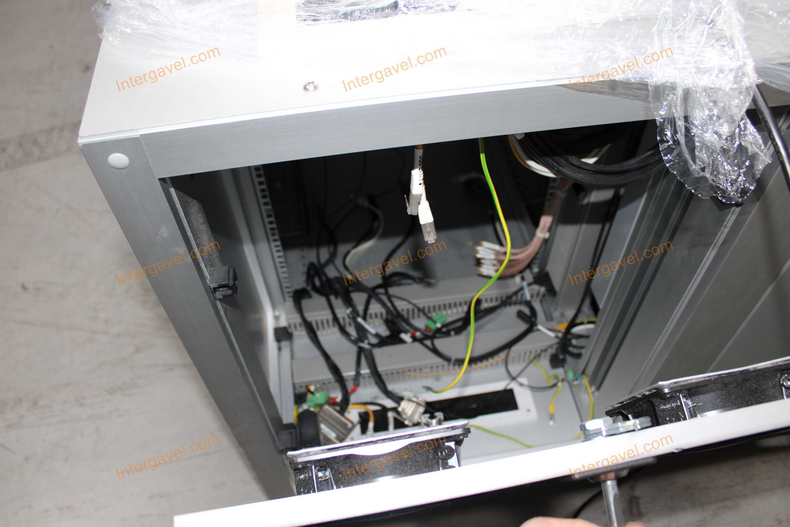 Bontott teszt munkahely 7