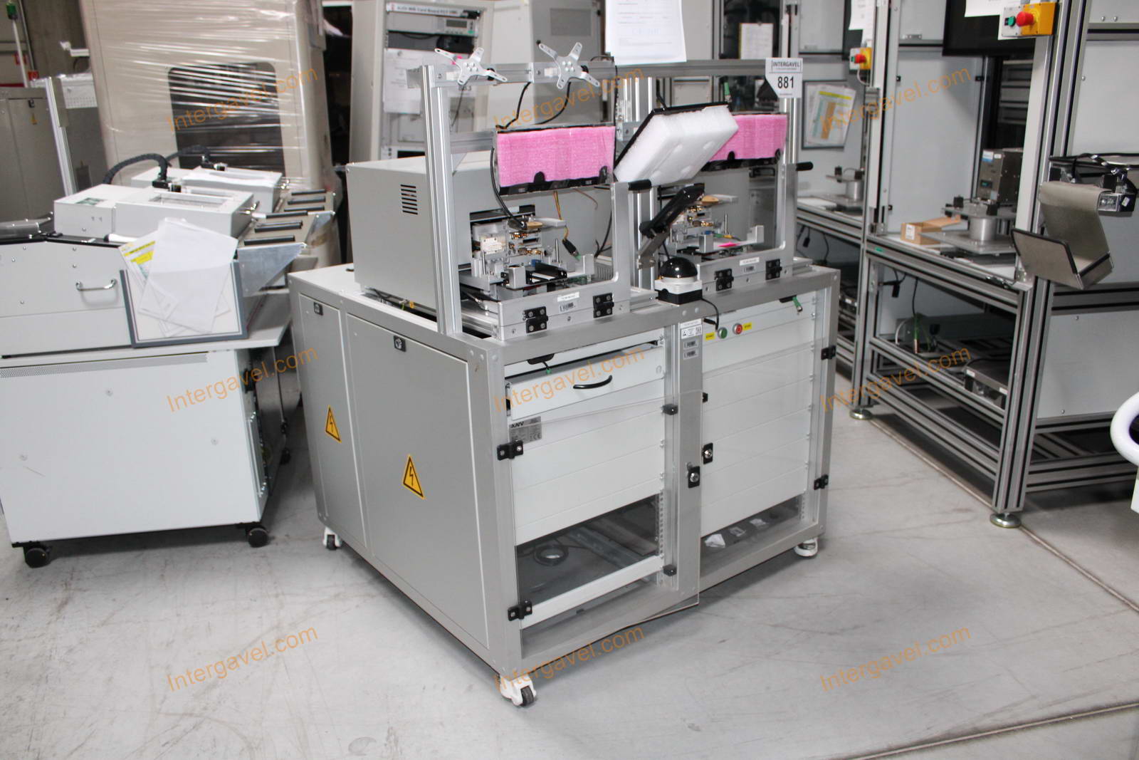 Bontott teszt munkahely