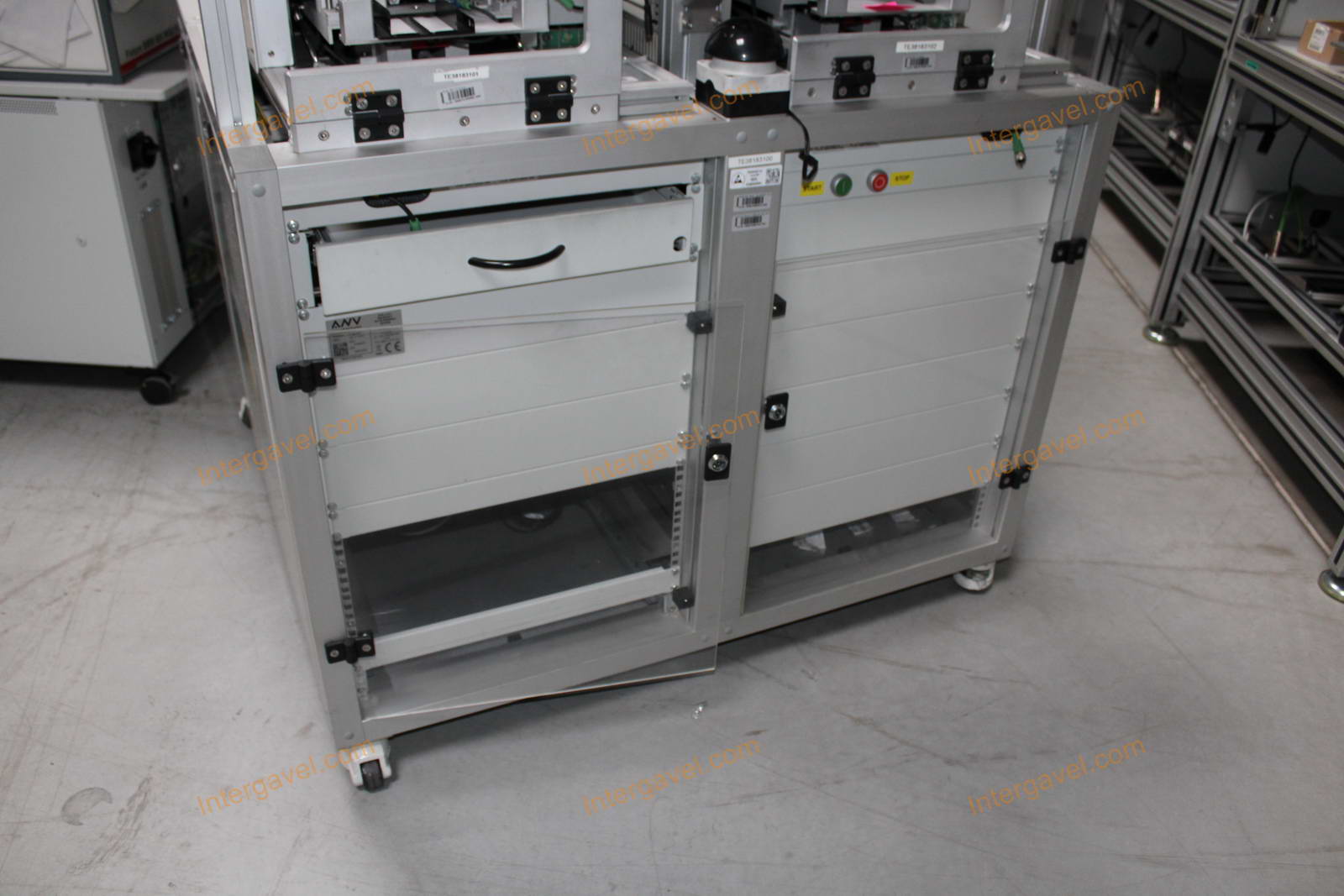 Bontott teszt munkahely 5