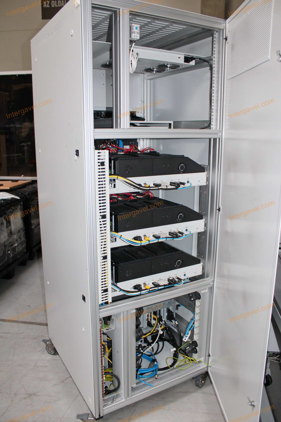 Bontott teszt szekrény 8