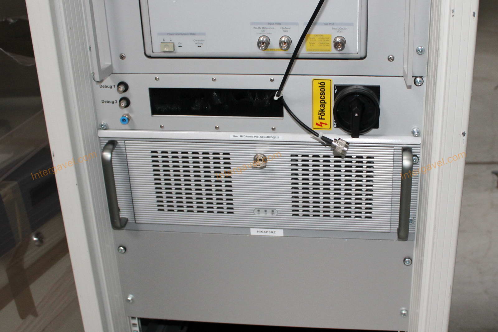 Bontott teszt szekrény 2