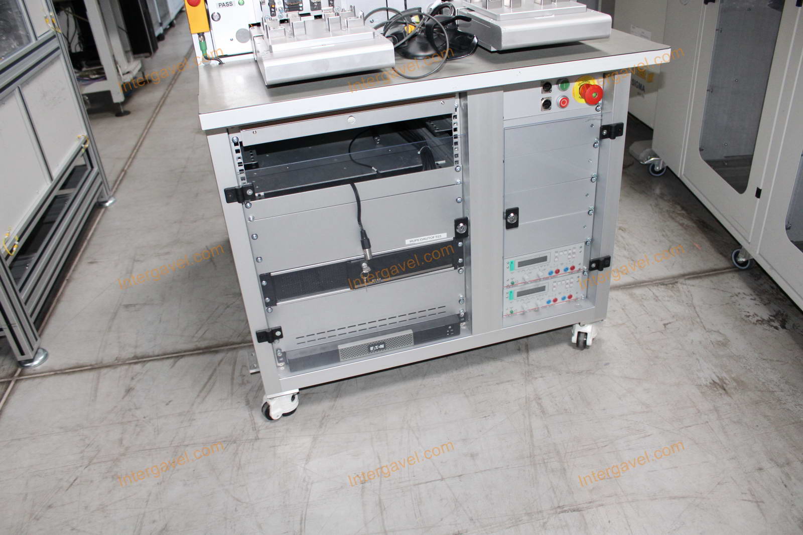 Bontott teszt munkahely 3