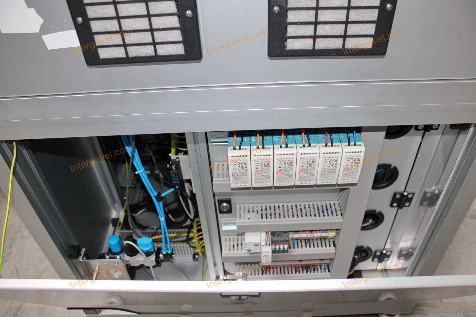 Bontott teszt munkahely 12