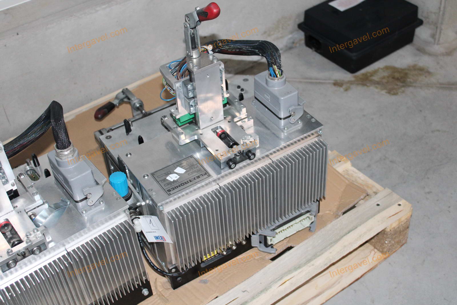 Bontott készülékek 3