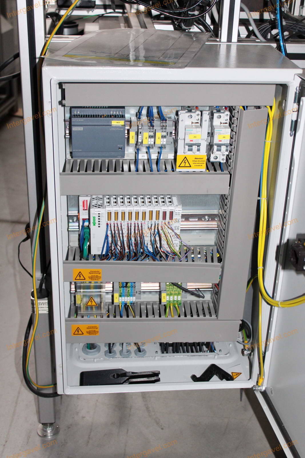 Bontott szerelő munkahely 14