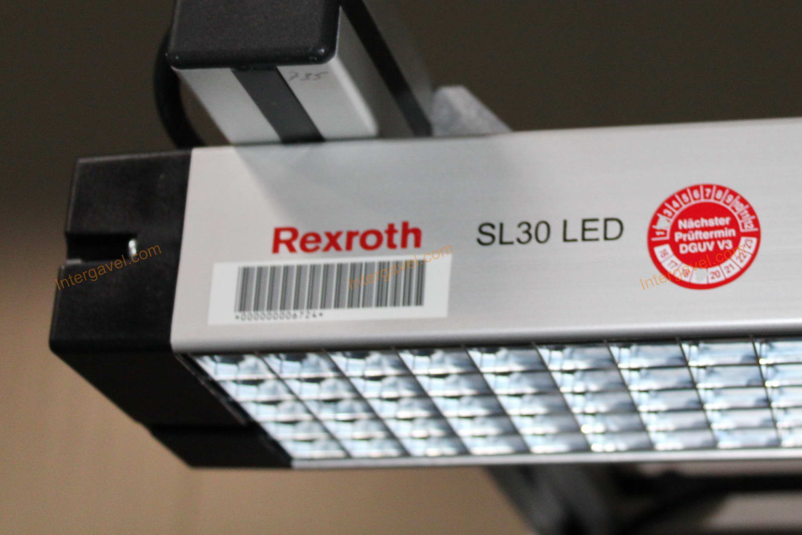 Bontott szerelő munkahely 5