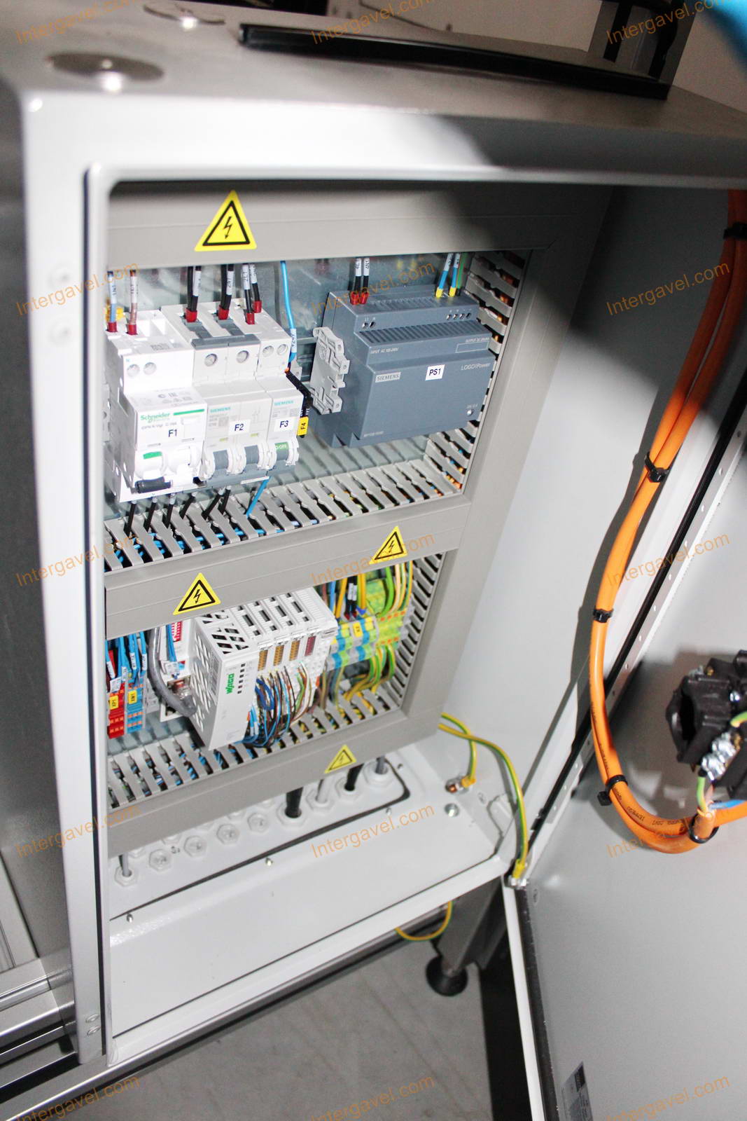 Bontott szerelő munkahely 9