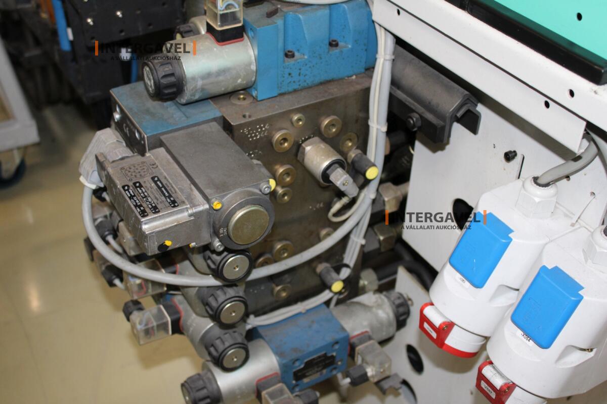 Műanyag fröccsöntőgép 10